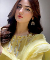 Akansha +971569407105